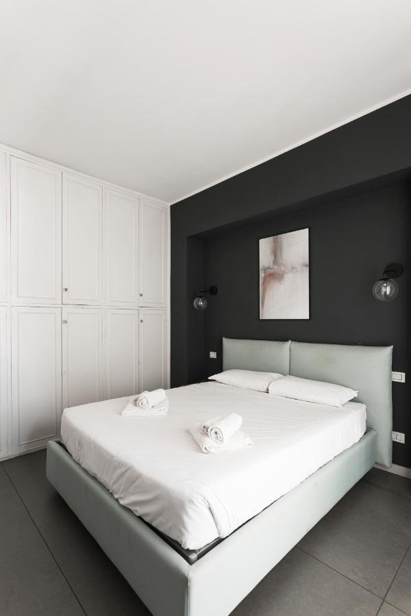 Charming Penthouse In Piazza Venezia With Terrace Apartment Рим Екстериор снимка